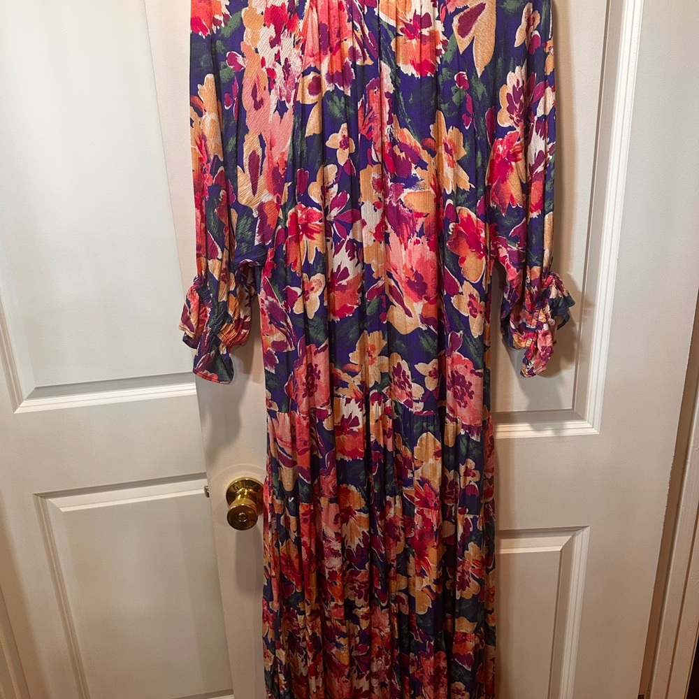 Easel Colorful Floral Dress with Tie Detail - Picture 5 of 8